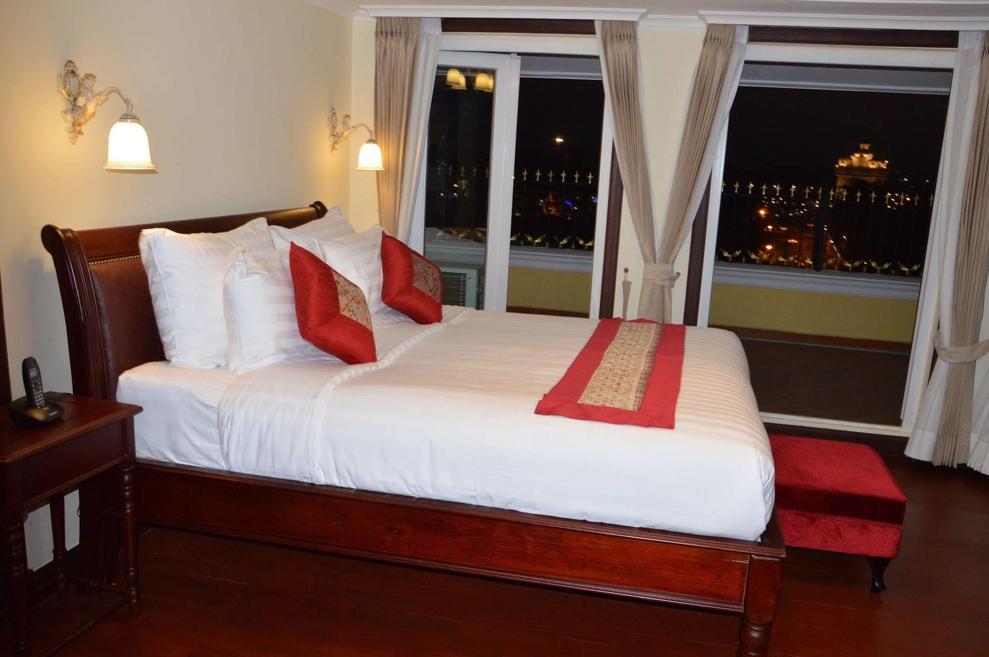 Phasouk Vien Chantra Hotel Vientiane Luaran gambar